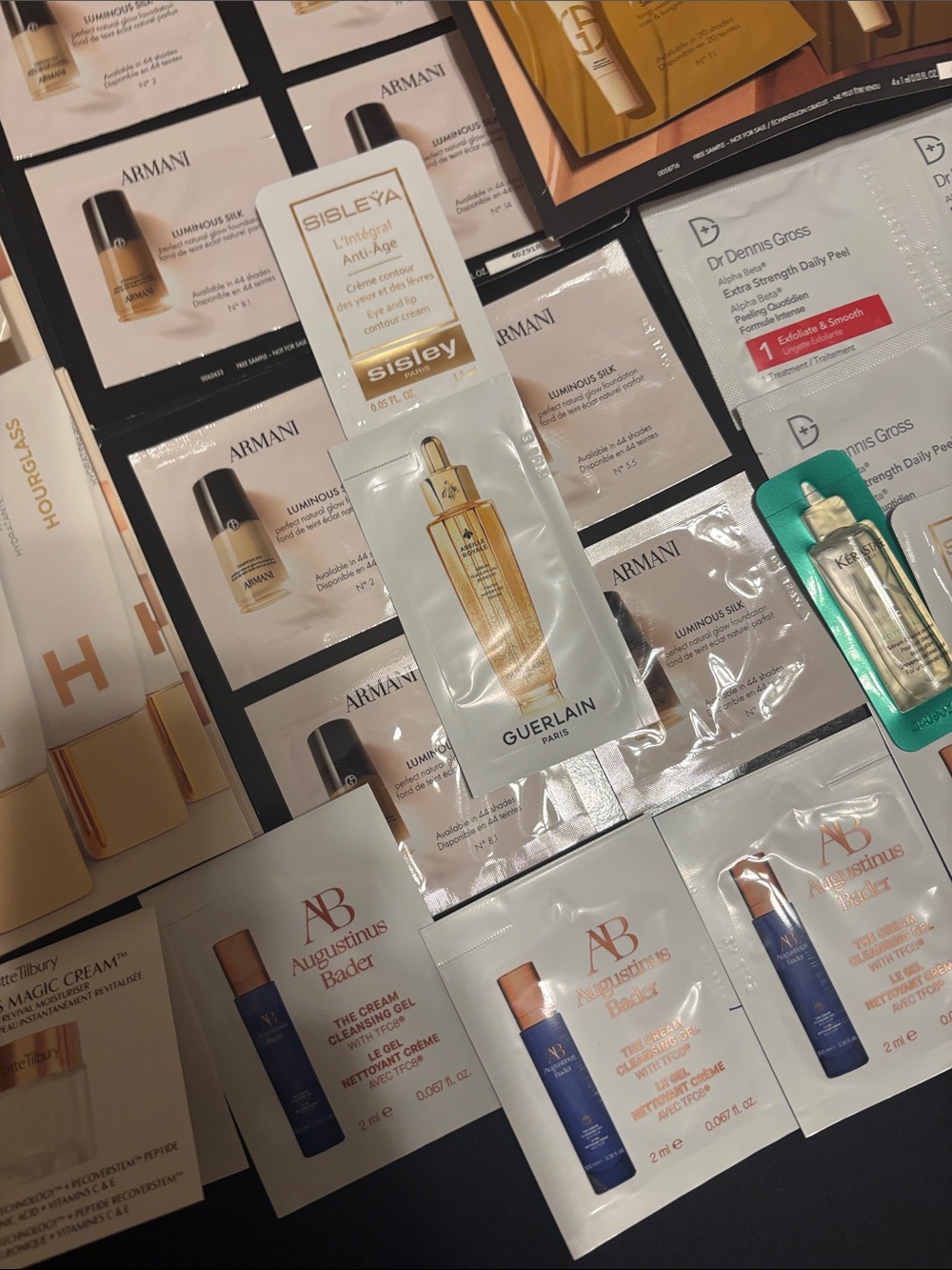 NEW Skincare Sample Bundle - Picture 4 of 4